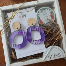 Load image into Gallery viewer, Earring Dangles & Lip balm gift box (assorted)