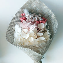 Load image into Gallery viewer, Mini Posy of Preserved Flowers
